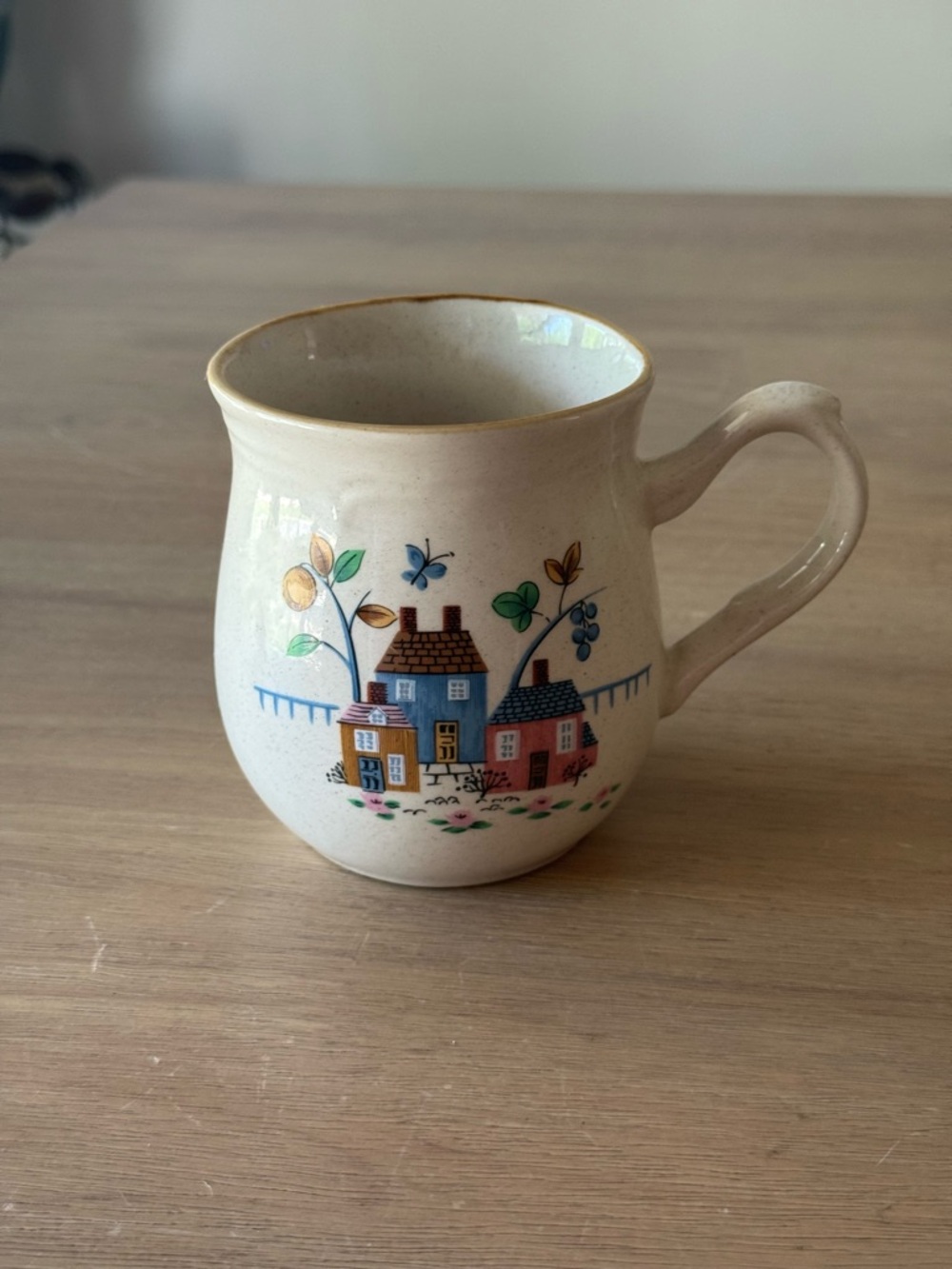Vintage cottage core stoneware Heartland International mug